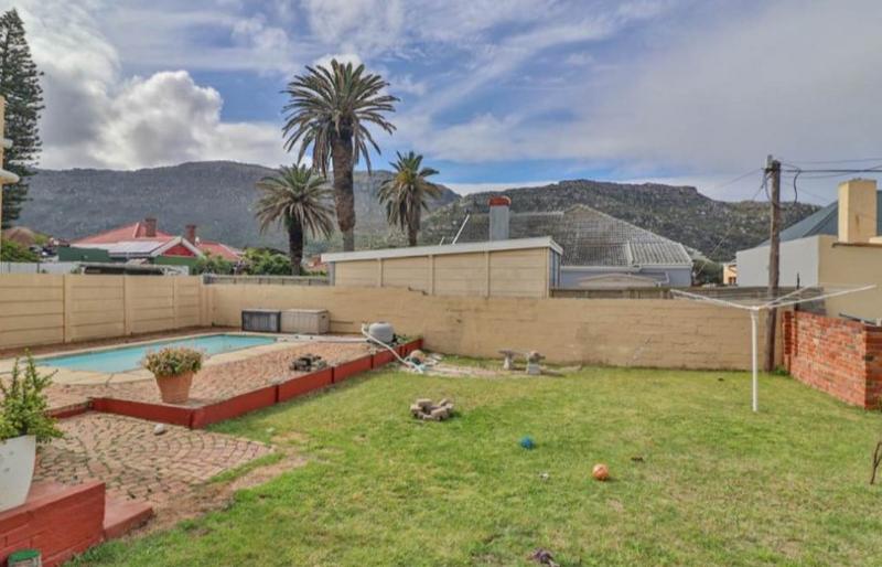 To Let 3 Bedroom Property for Rent in Fish Hoek Western Cape
